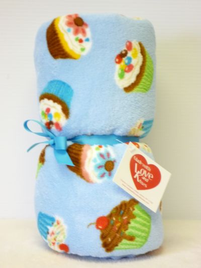 Made with Love & Kisses Flurr Blanket-Blue Cupcake