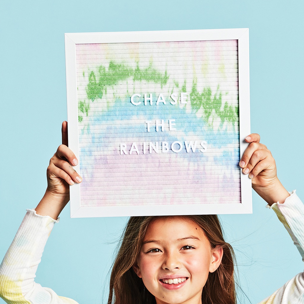 TIE DYE MESSAGE BOARD