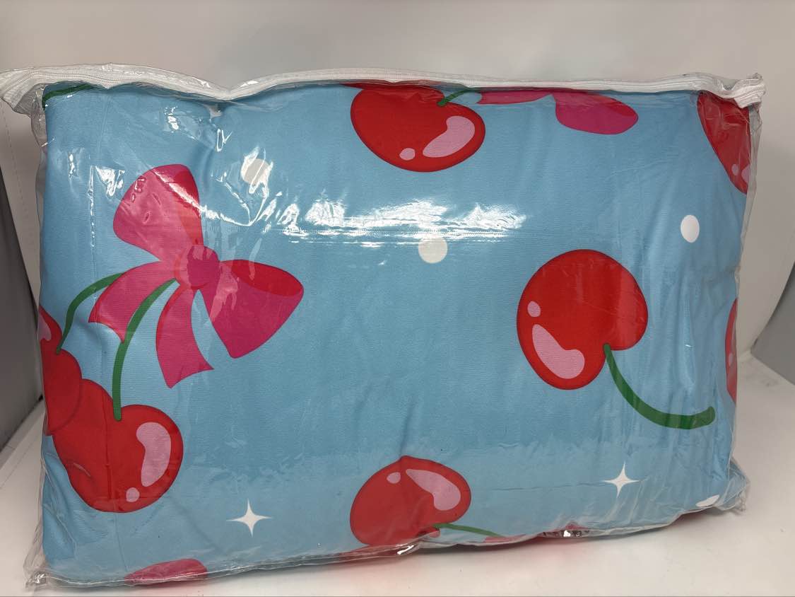 PENELOPE WILDBERRY TWIN COMFORTER-CHEERY BOWS