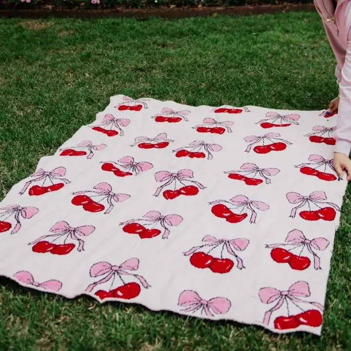 CHERRY BOWS LIGHT PINK BLANKET