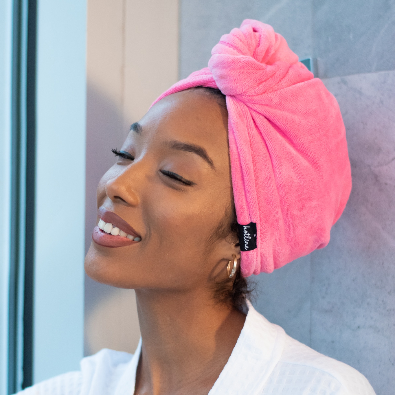 MICROFIBER TOWEL TWIST HOT PINK