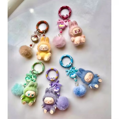 POM POM KEY CHAIN LABUBU
