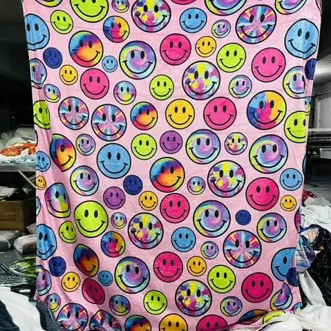 MULTI SMILE BLANKET