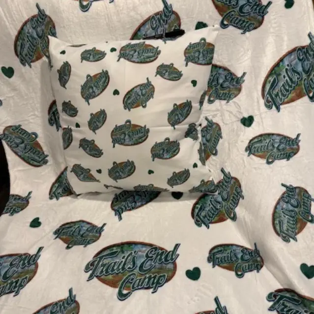 CAMP THROW BLANKET
